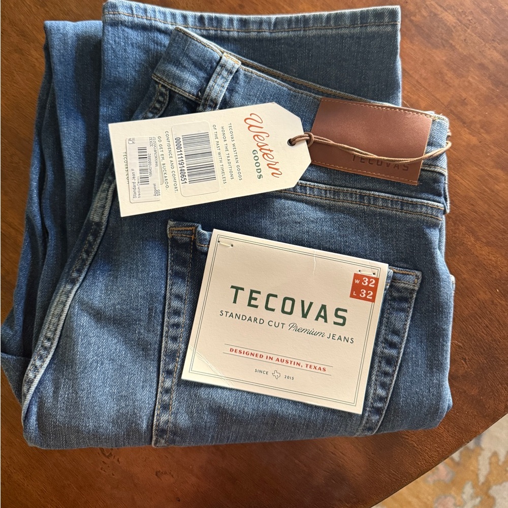BNWT Men’s Tecovas Standard Jean II medium denim
32x32